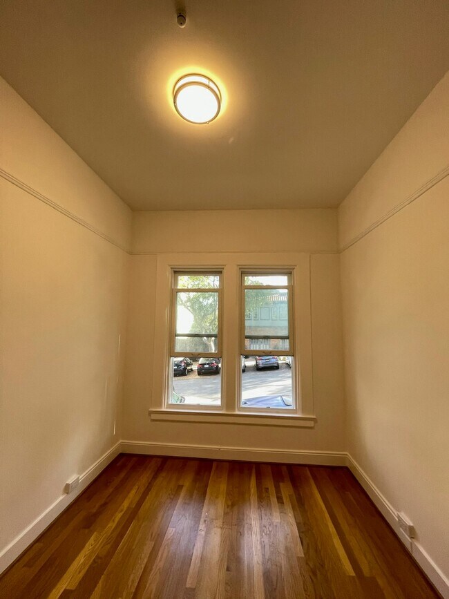 Building Photo - 3248 Folsom St