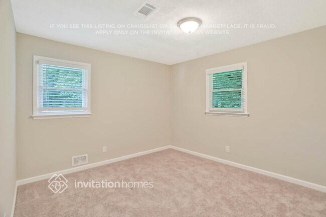 Building Photo - 590 Kenridge Cir