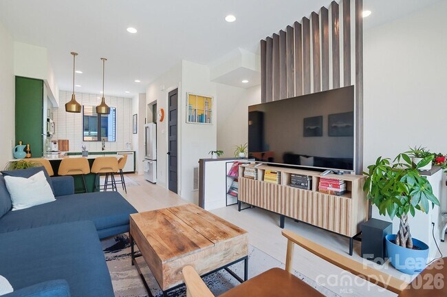 Building Photo - 1003 Zinc Ln