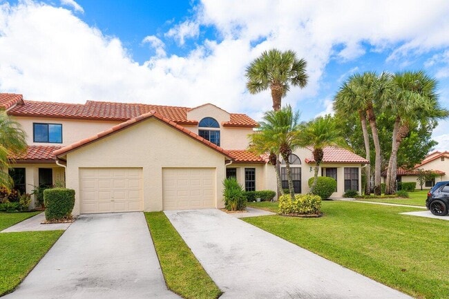 Building Photo - 10325 Hidden Springs Ct