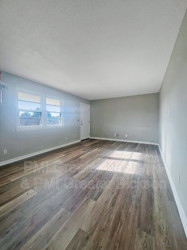 Building Photo - 542 Ashe Ave
