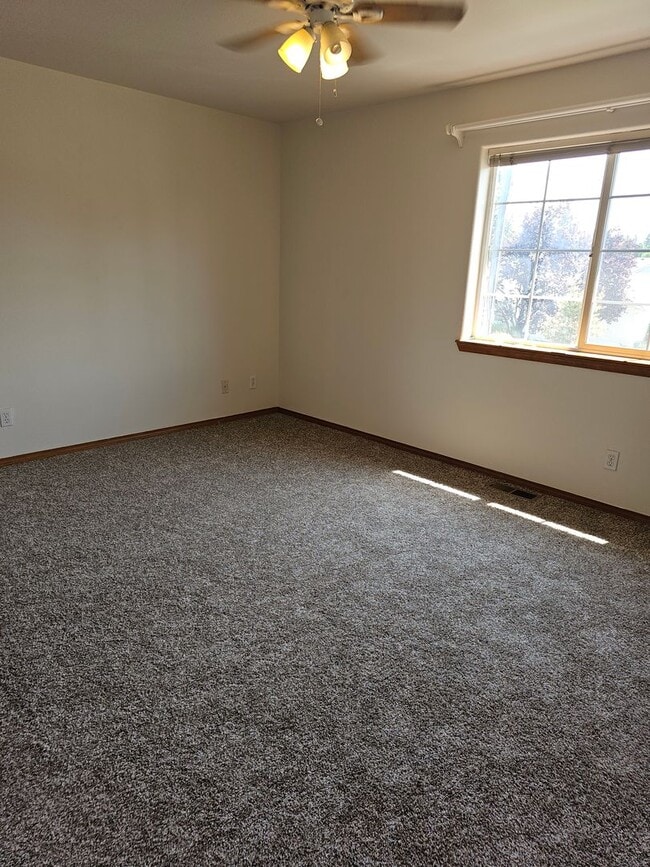 Building Photo - Lovely 3 Bedroom Home for Rent in CDA!