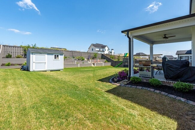Building Photo - 3067 Rosewood Dr