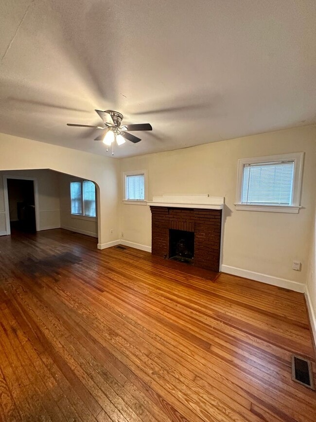 Building Photo - Pre-Leasing Now for the Fall Semester 2026