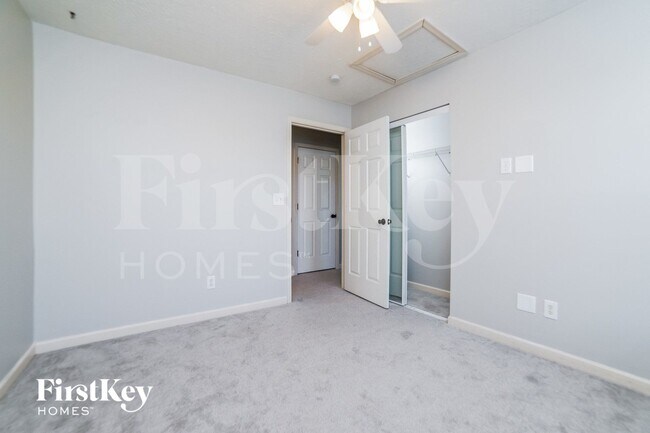 Building Photo - 604 Indian Lake Dr