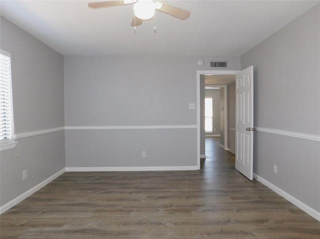 Building Photo - 4816 Roberts Dr