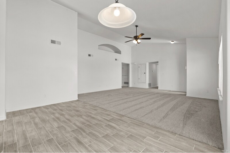 Building Photo - 1060 Summer Rain St