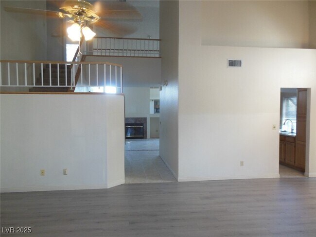 Building Photo - 2047 Angel Falls Dr