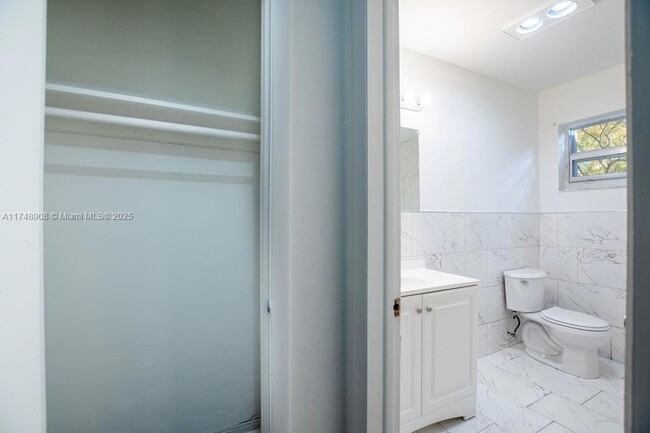 Building Photo - 1507 N 58th Ave