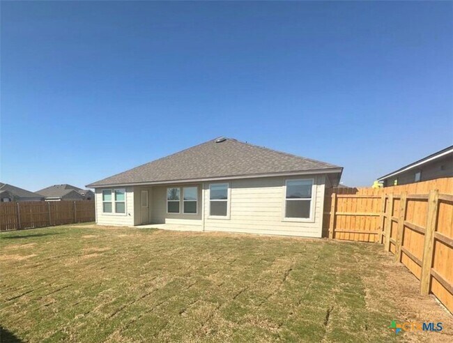 Building Photo - 1504 Rolling Thunder Dr