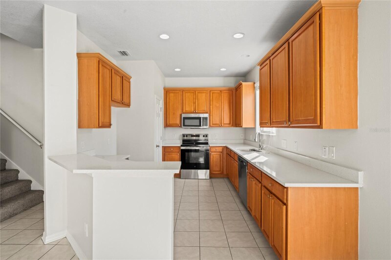 Building Photo - 27004 Stillbrook Dr