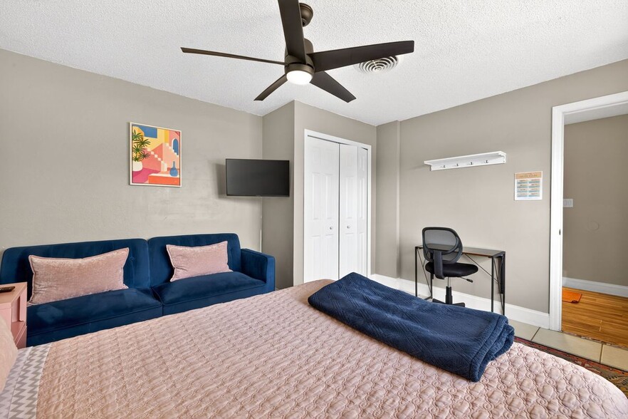 Building Photo - 1781 Coral Point Dr