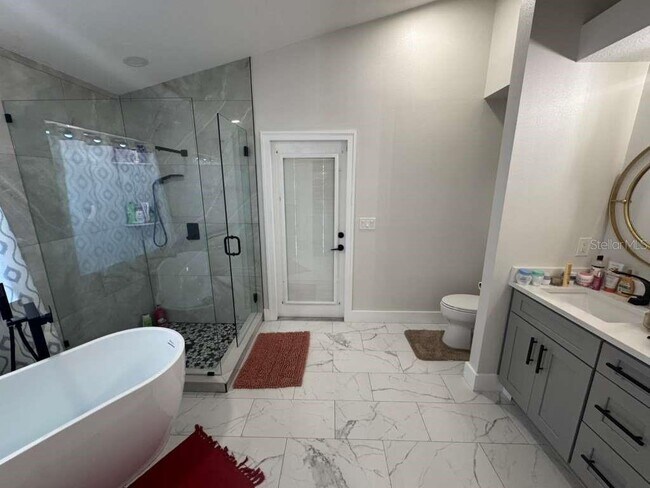 Building Photo - 2045 Jan Lan Blvd