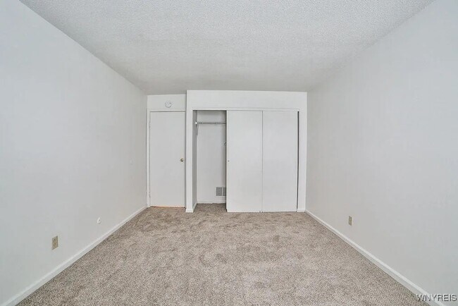 Building Photo - 116 Chestnut Ridge Ln