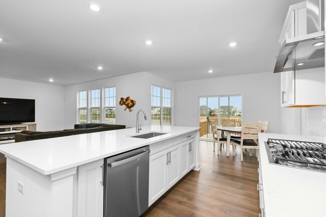 Building Photo - 1014 Dr John Burkey Dr