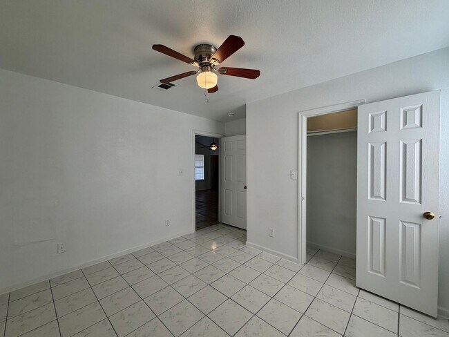 Building Photo - 167 Shelley Ln