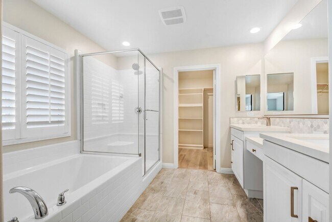 Building Photo - Modern 4-Bedroom Mira Loma Home with Designer Finishes & Open Floor Plan for Lease!