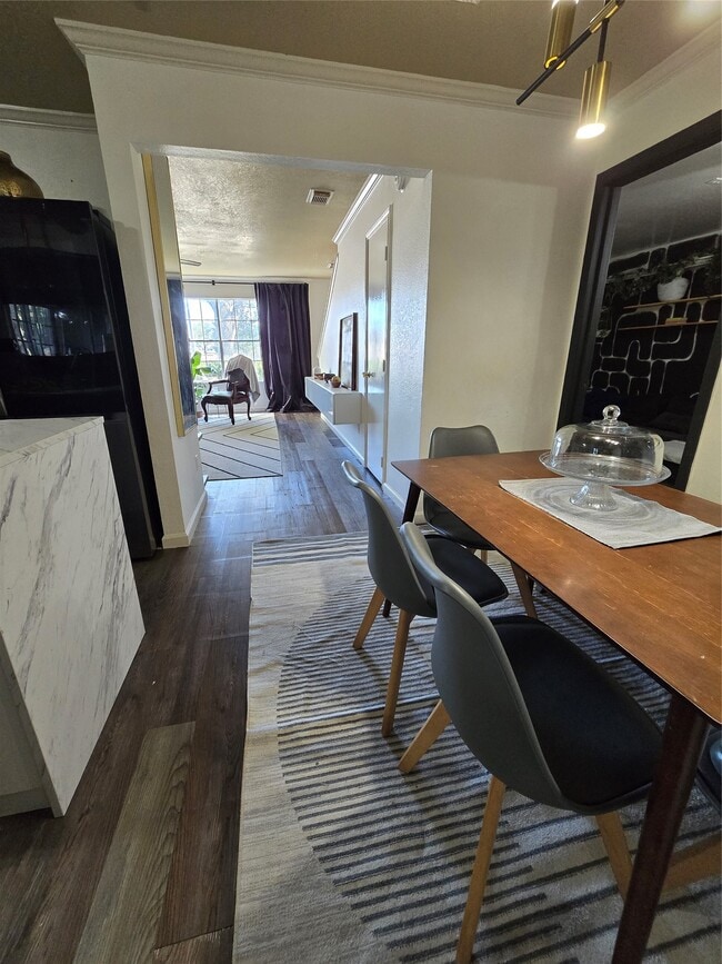 Building Photo - 6402 Frosty Brook Dr