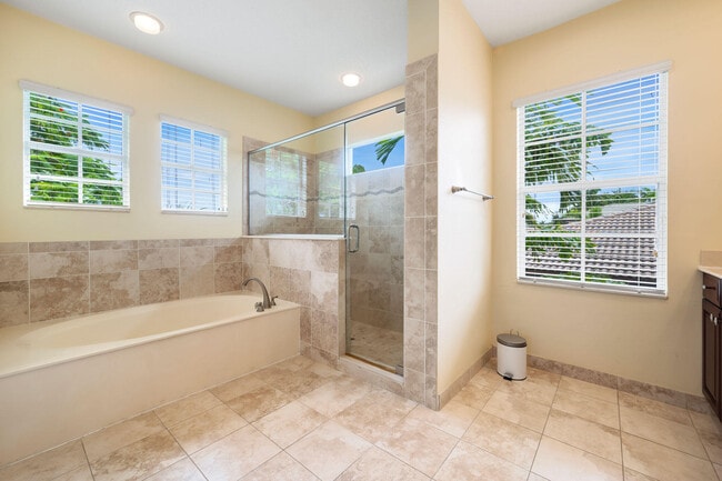 Building Photo - 1214 Merlot Dr