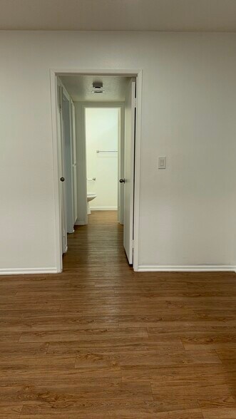 Building Photo - 730 Cory Dr