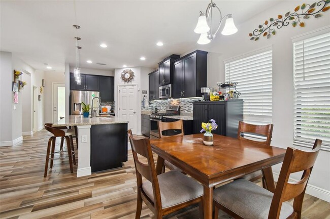 Building Photo - 2445 Whittler Br