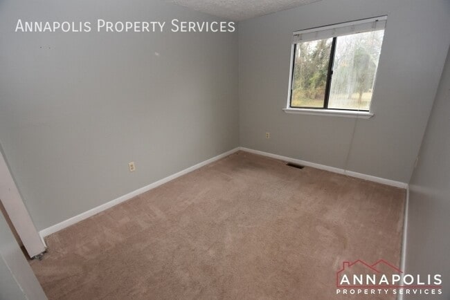 Building Photo - 130 Dennis Rd