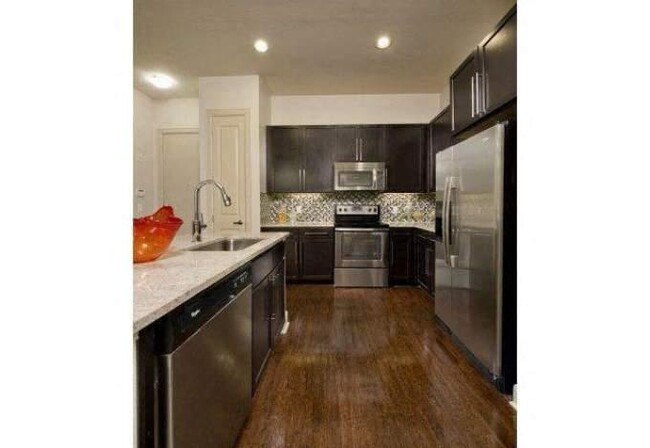 Building Photo - 2 bedroom in Houston TX 77077