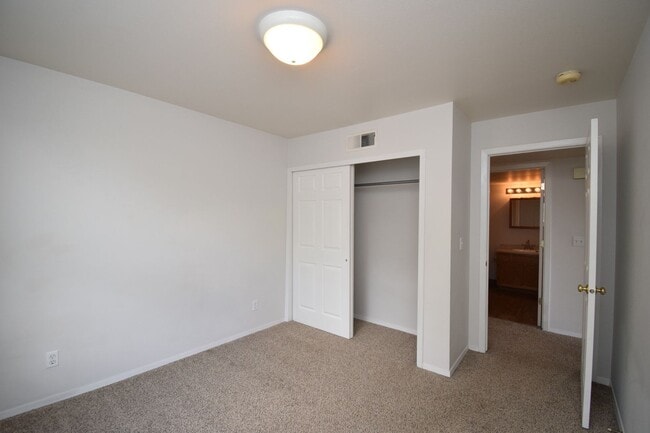 Building Photo - 2 Bed 2 Bath Condo at The Preserve in Salt Lake City!!!