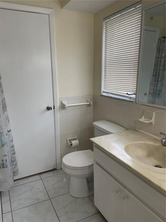 Building Photo - 7403 Populus Dr
