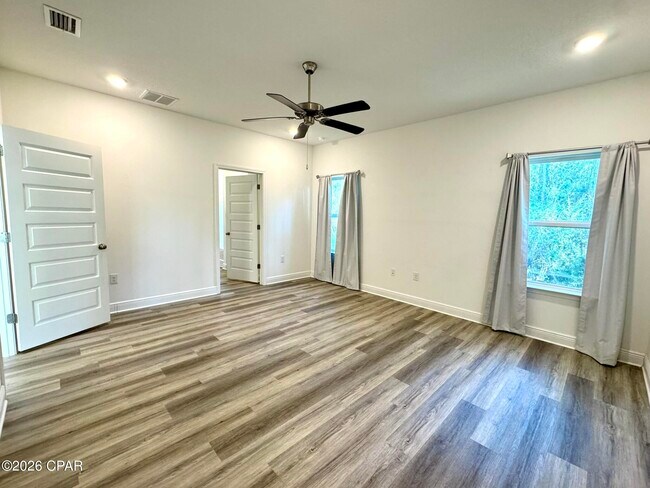 Building Photo - 224 Butler Cv