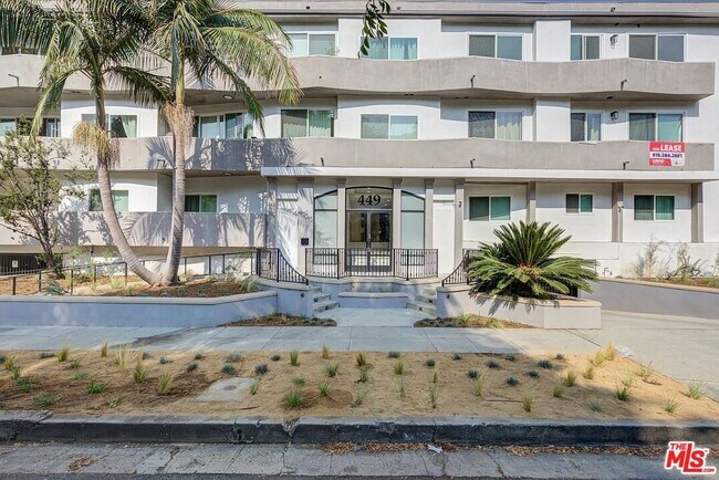 Building Photo - 449 Le Doux Rd