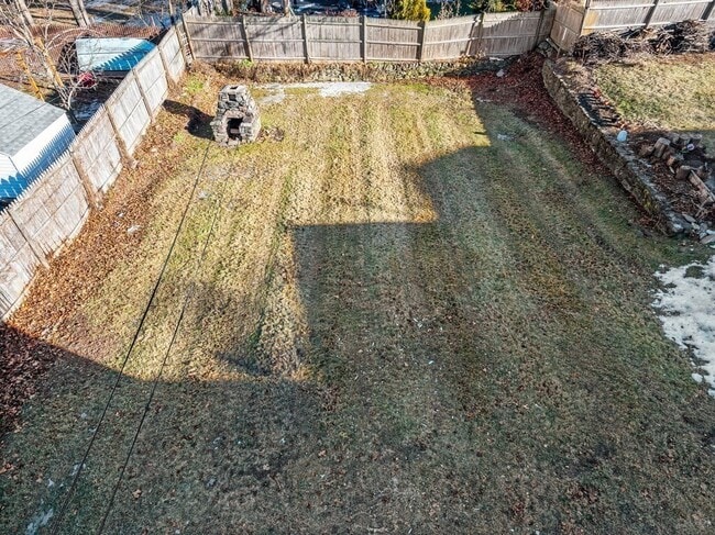 Building Photo - 270 Lovell St