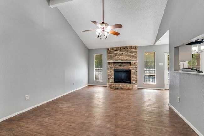 Building Photo - A Perfect Escape: 3 Bedroom House