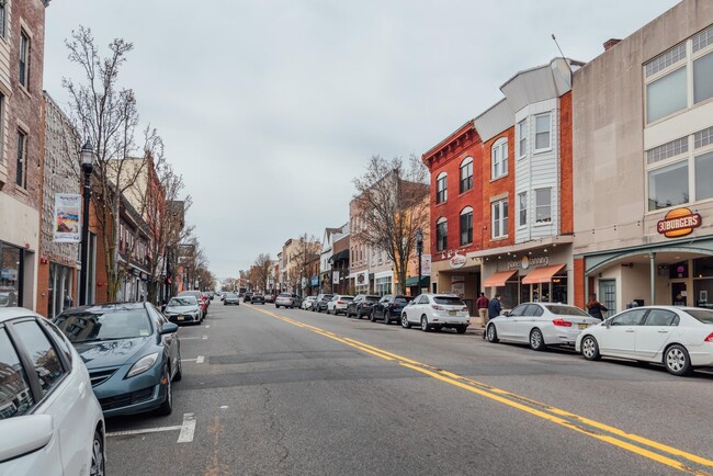 Building Photo - 30 Park Ave