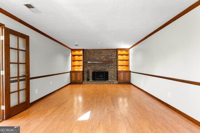 Building Photo - 102 Bluegill Trce