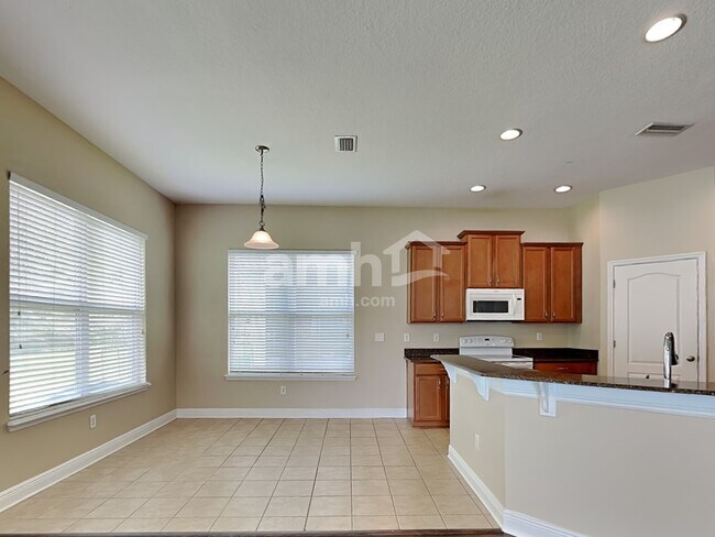 Building Photo - 7550 Bulls Head Dr