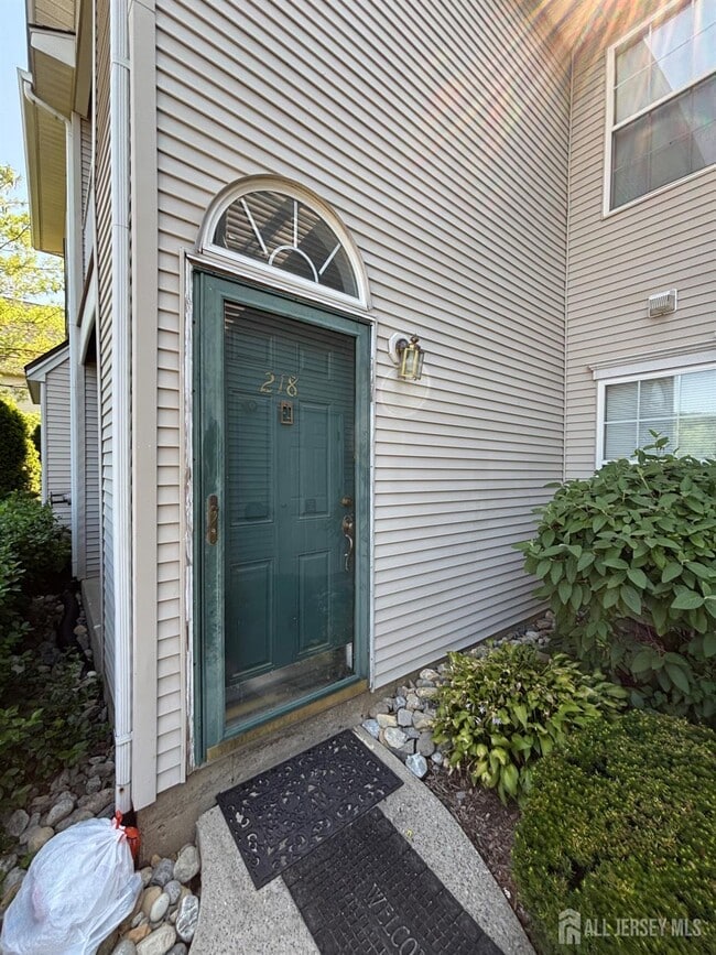 Building Photo - 218 Cambridge Ct