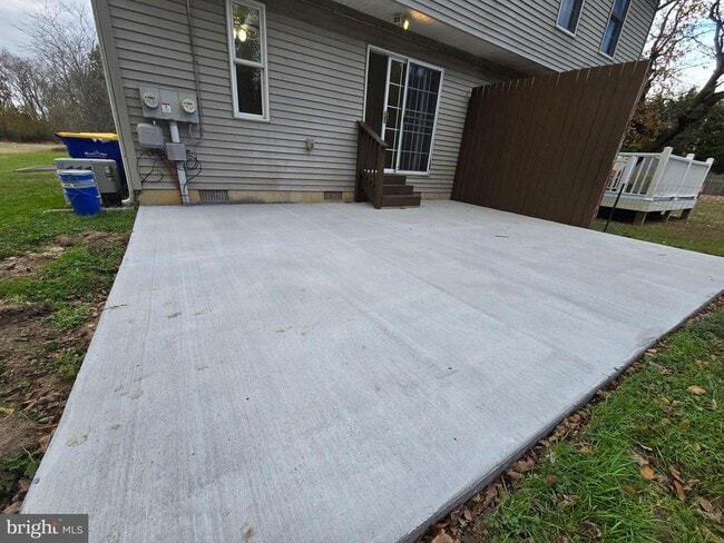 Building Photo - 116 Lowber St