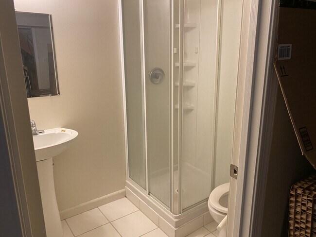 Building Photo - 7907 Laural Valley Way