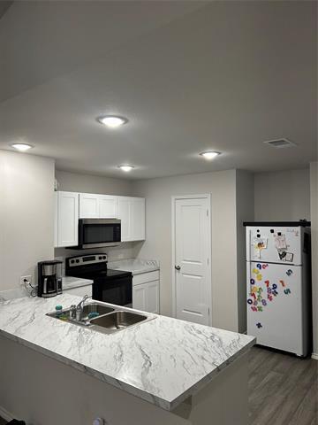Building Photo - 602 Clear Crk Ct