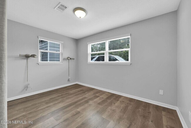 Building Photo - 1104 Boca Grande Ave