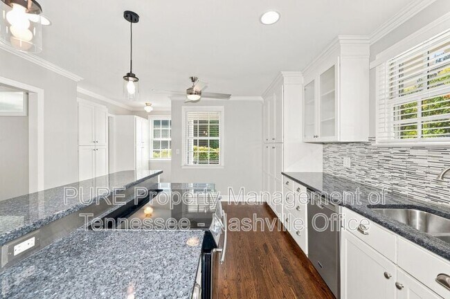 Building Photo - 947 Evans Rd