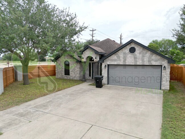 Building Photo - Beautiful 3b /2 bath home in McAllen