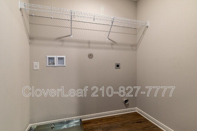Building Photo - 9207 Nubuck Br