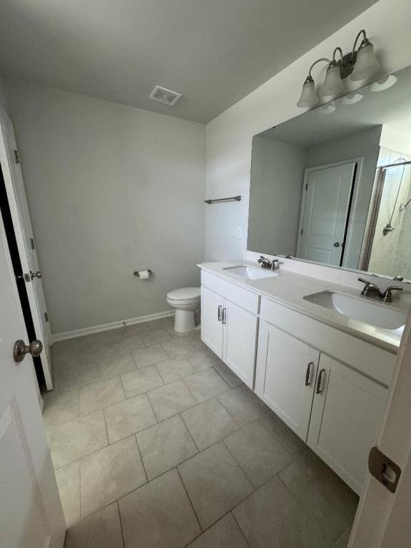 Building Photo - 873 Agostino Dr