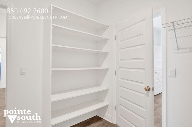 Building Photo - 4299 Montague Dr