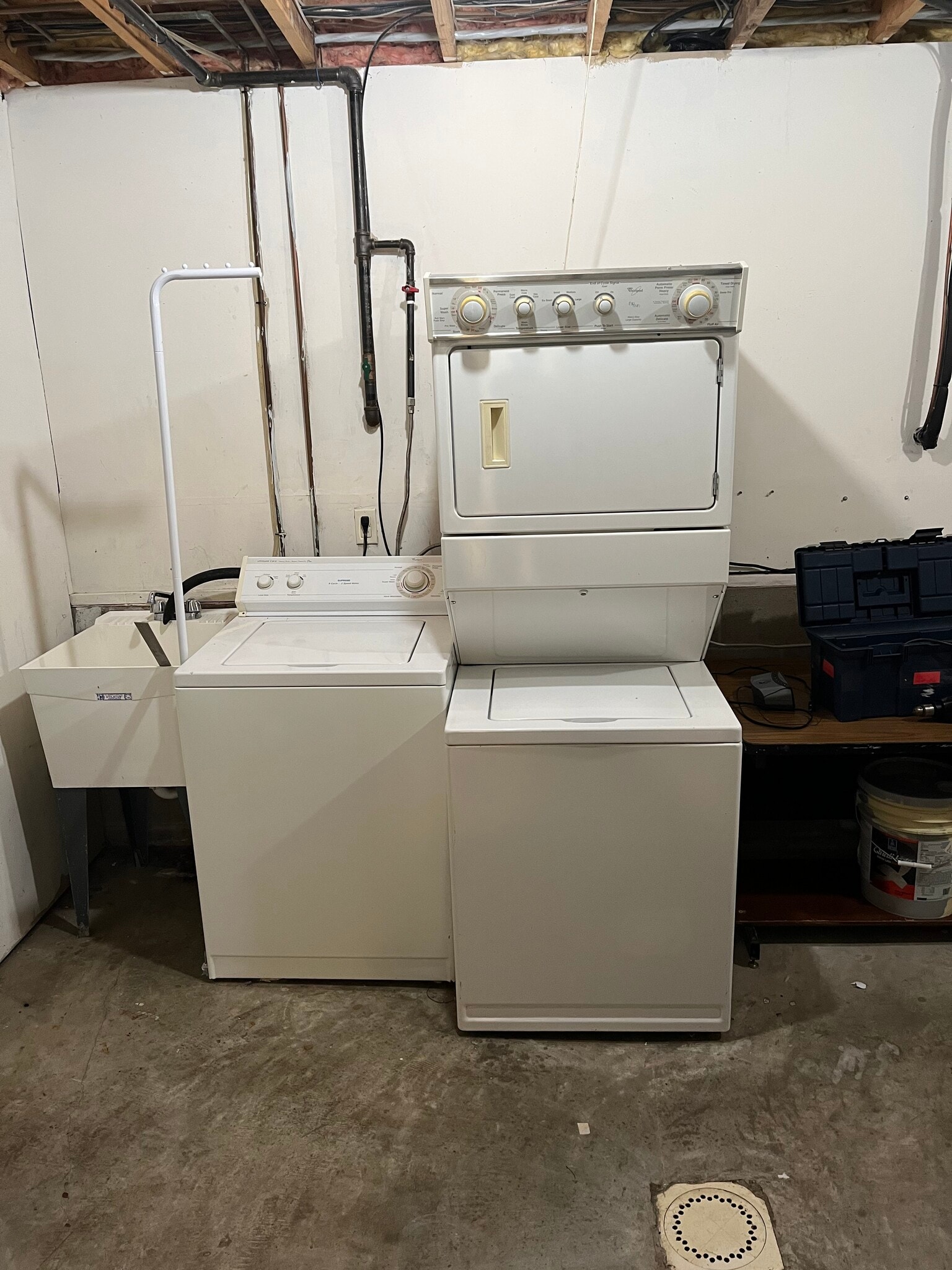laundry room - 406 W 3rd St