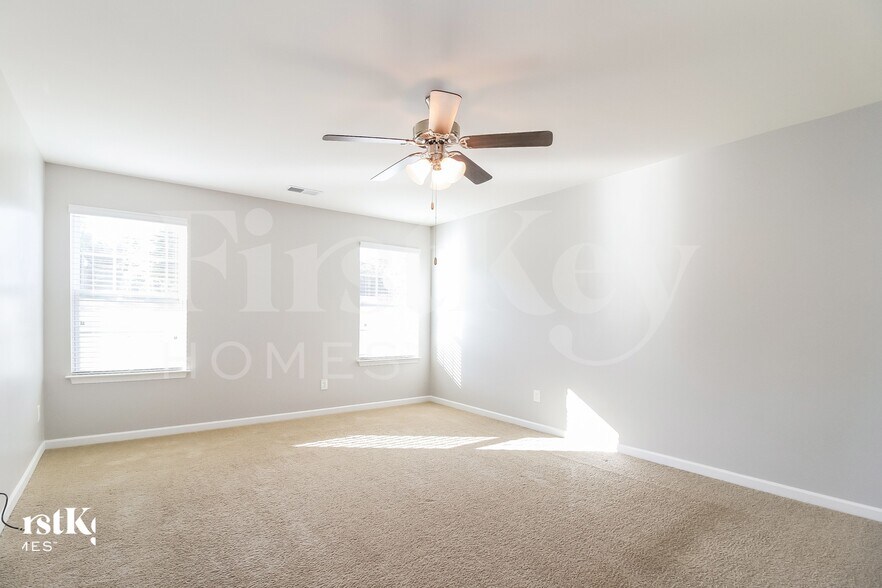 Building Photo - 1655 Haddington Point Dr