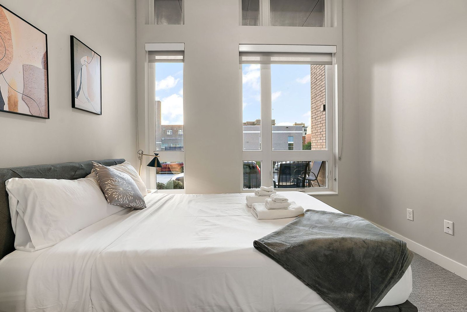 Building Photo - 1410 Nicollet Ave