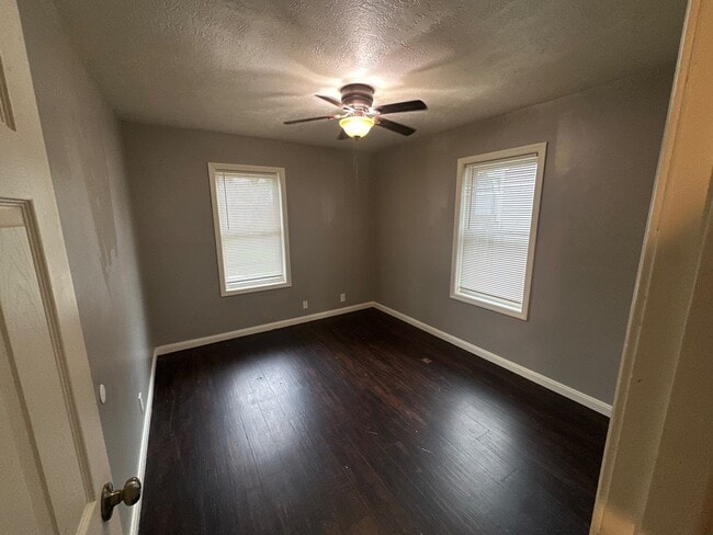 Building Photo - 3844 E Pleasant Run Parkway North Dr